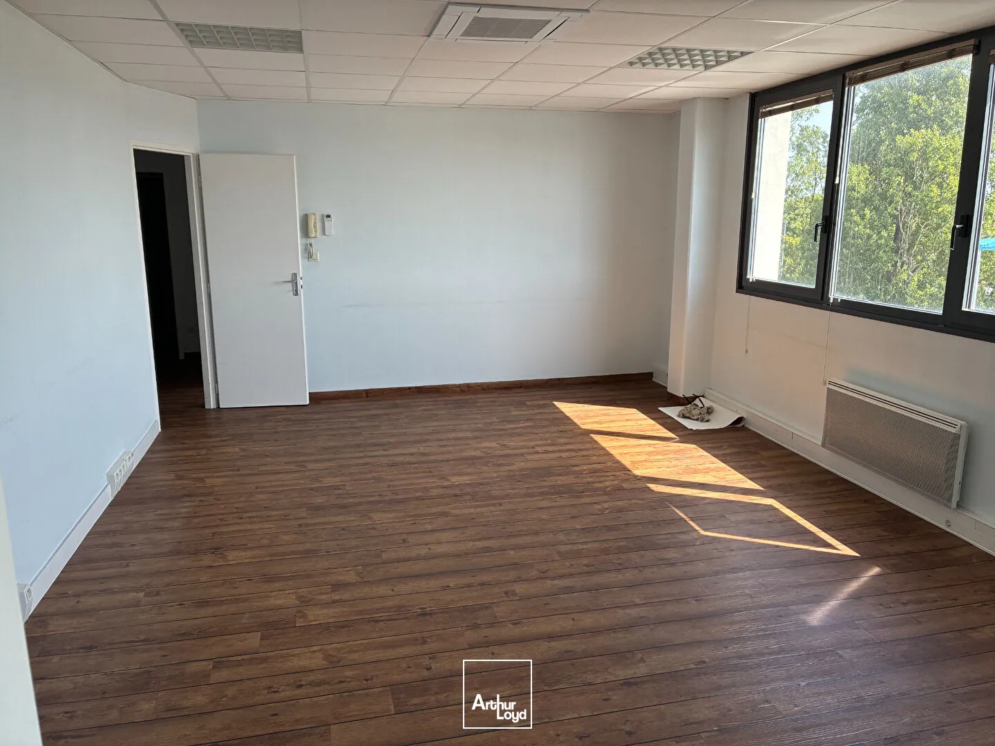 Bureaux - Location - AYTRE - 17440 - 128-128 - 7777323
