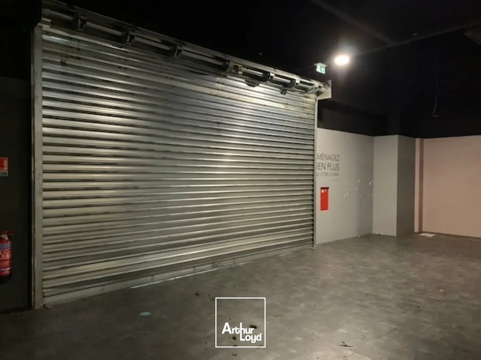 Locaux commerciaux - Location - LES ANGLES - 30133 - 501-501 - 7777352