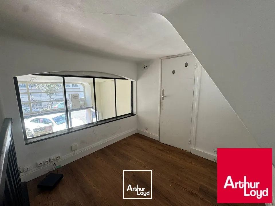 Locaux commerciaux - Location - BAYONNE - 64100 - 20-20 - 7777403