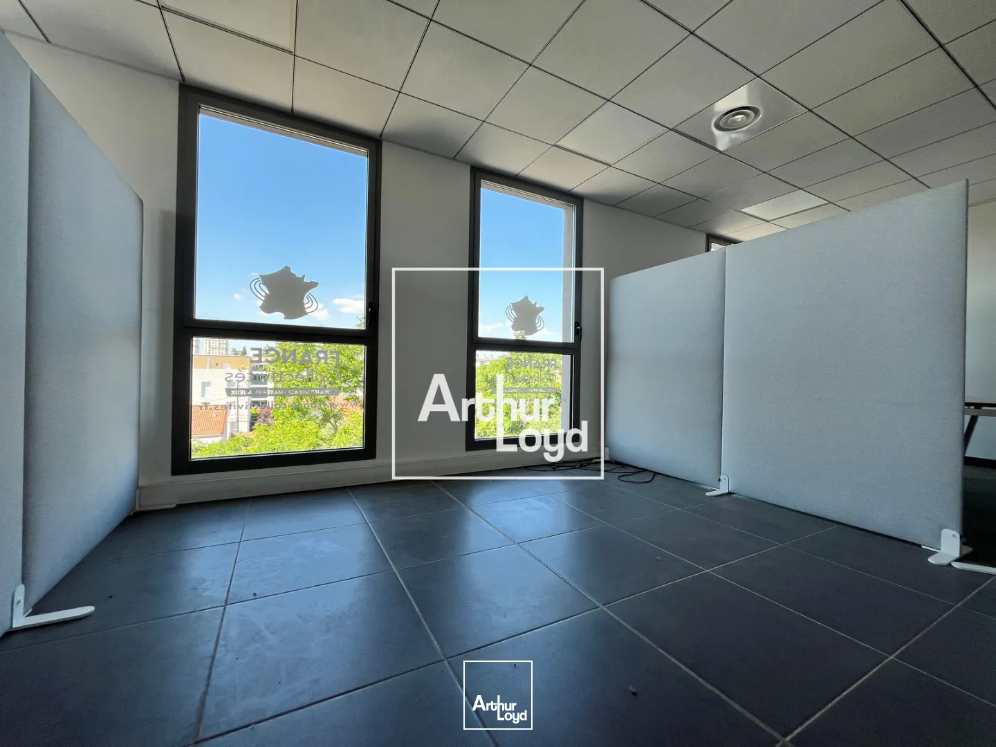 Bureaux - Location - NIMES - 30900 - 88-88 - 7777538
