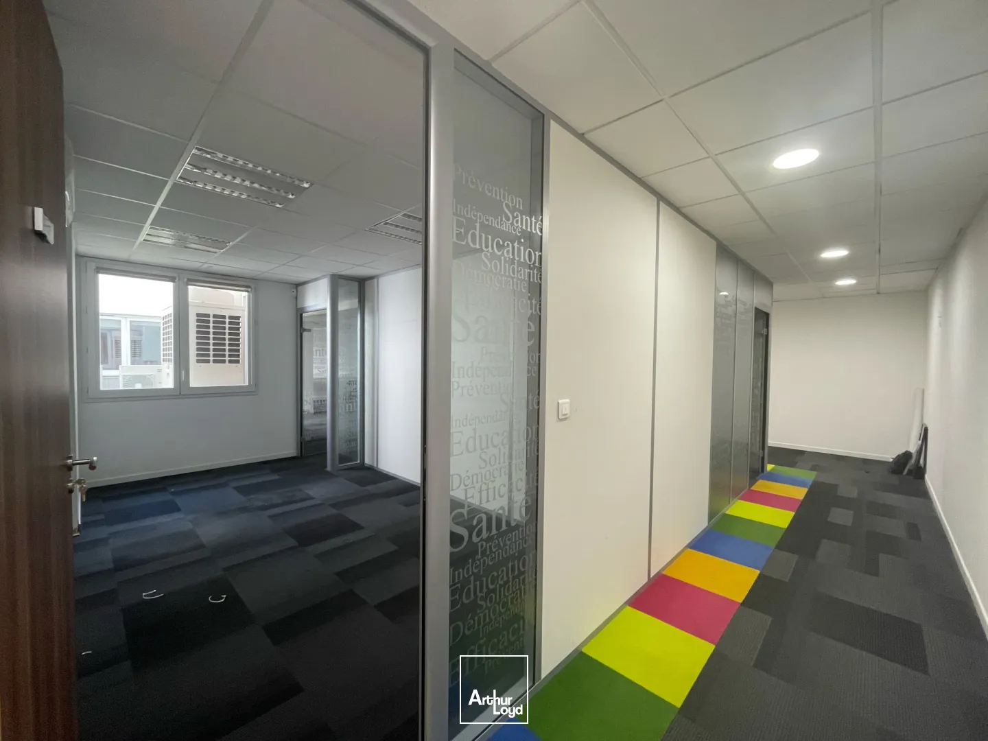 Bureaux - Location - NIMES - 30000 - 252.52-252.52 - 7777587