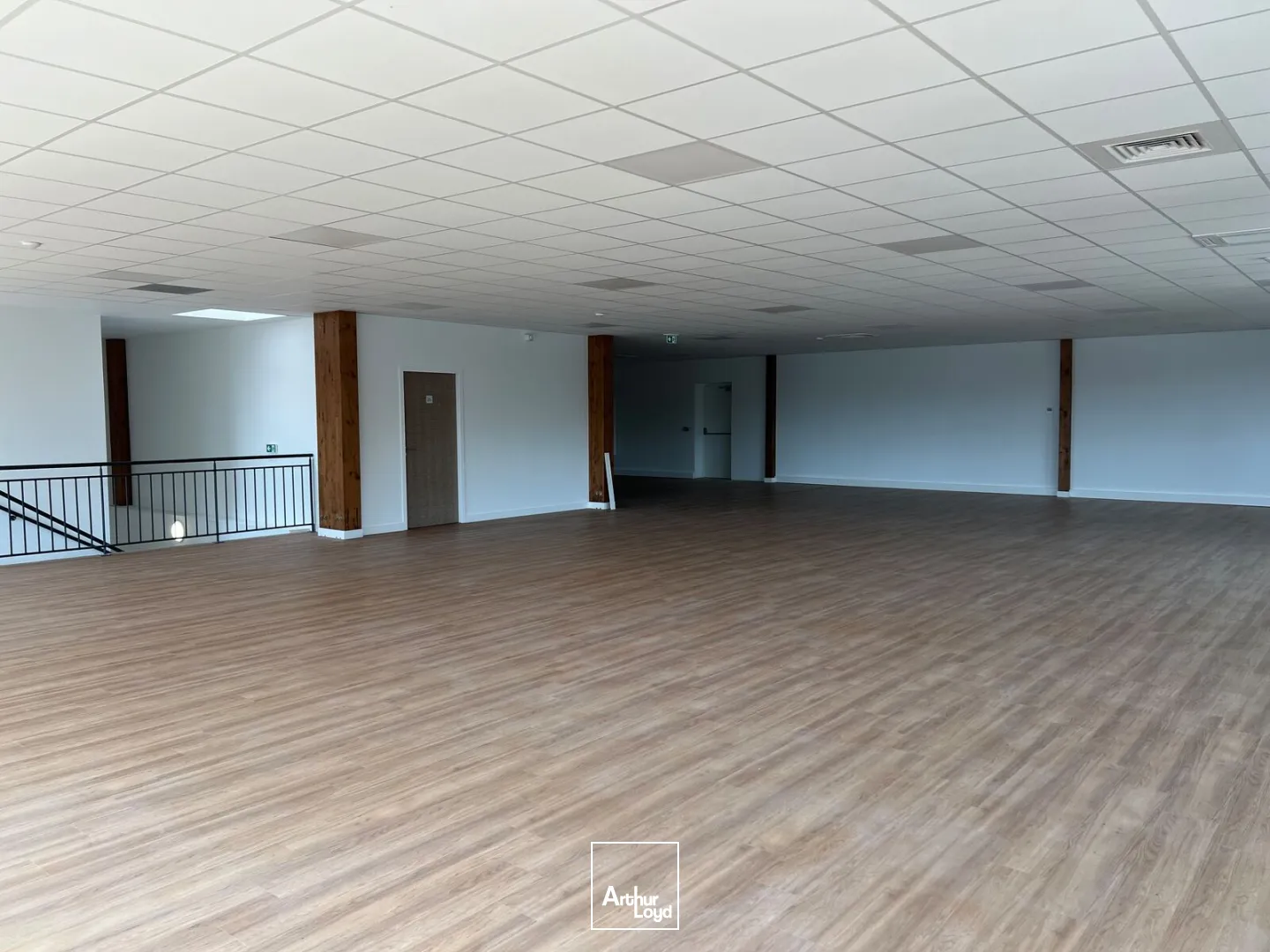 Locaux d'activité & Entrepôts - Location - TREMBLAY EN FRANCE - 93290 - 2482-5761 - 7777891
