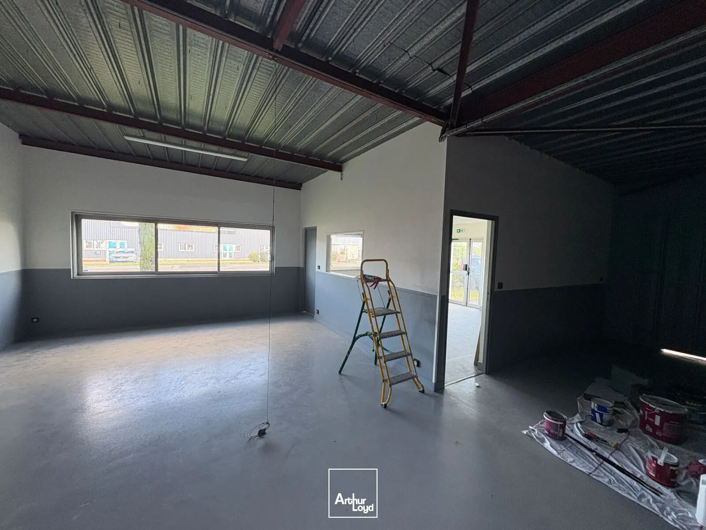 Locaux d'activité & Entrepôts - Location - SAINT JEAN DE LA RUELLE - 45140 - 100-100 - 7777960