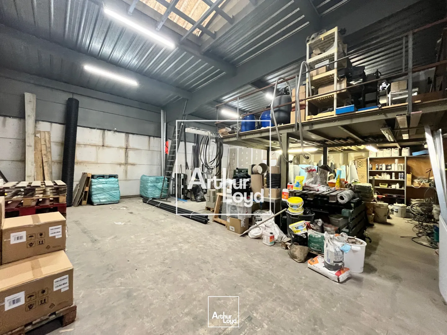 Locaux d'activité & Entrepôts - Location - NIMES - 30900 - 455-455 - 7778526