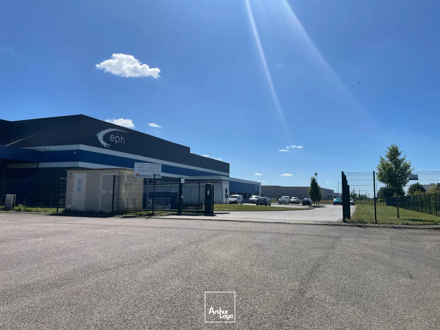 Locaux d'activité & Entrepôts - Location - SAINT AUBIN SUR GAILLON - 27600 - 1337-1337 - 7778787