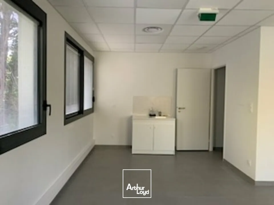 Bureaux - Location - AVIGNON - 84000 - 63.74-63.74 - 7779175