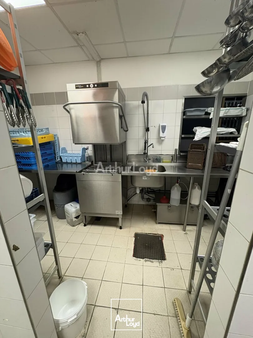 Locaux commerciaux - Cession - OSTWALD - 67540 - 12-12 - 7779231