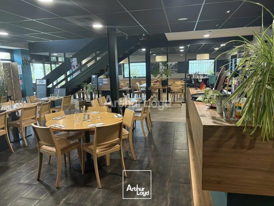 Locaux commerciaux - Cession - OSTWALD - 67540 - 12-12 - 7779225