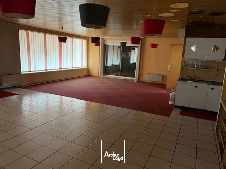 Locaux commerciaux - Location - SAINT-LOUIS - 68300 - 140-140 - 7779236