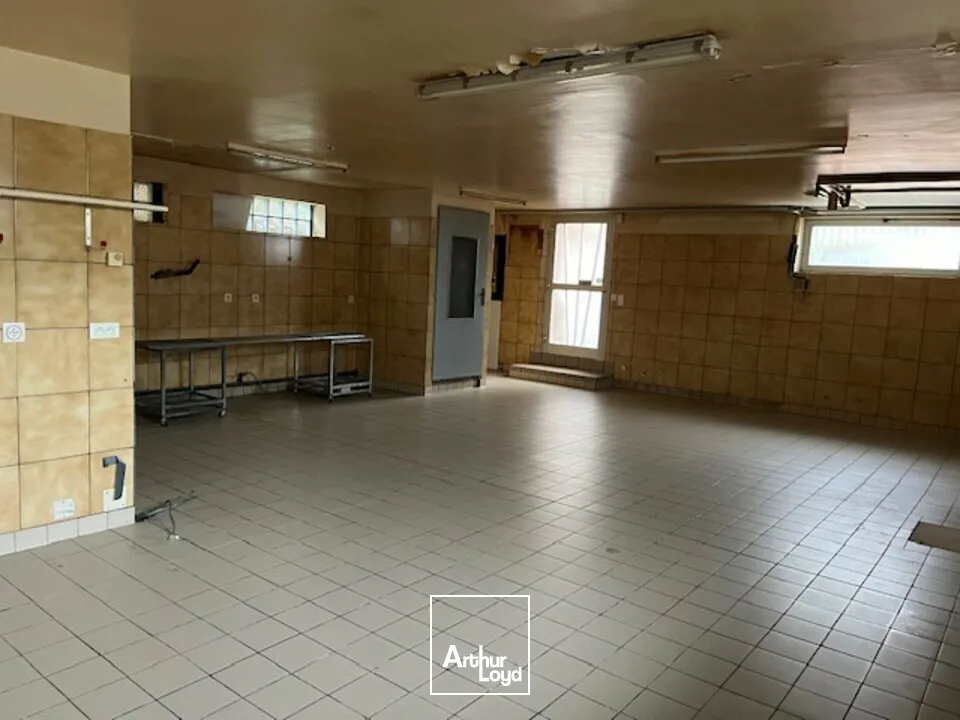 Locaux commerciaux - Location - SAINT-LOUIS - 68300 - 140-140 - 7779237