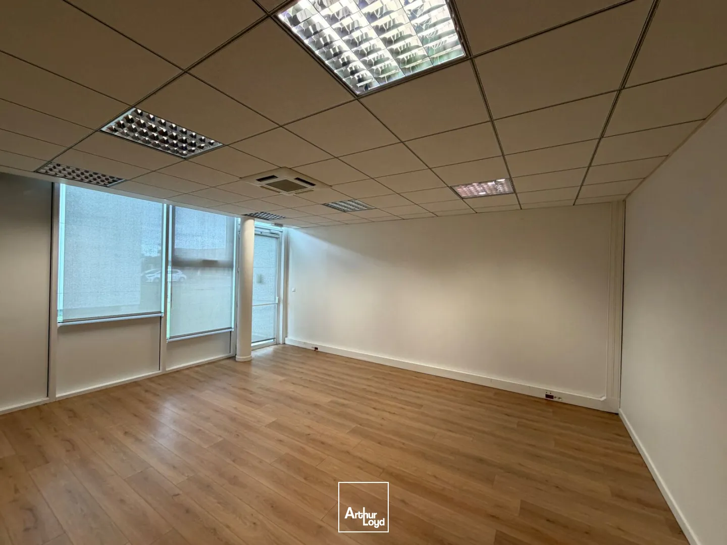 Bureaux - Location - LACROIX SAINT OUEN - 60610 - 210-210 - 7780432