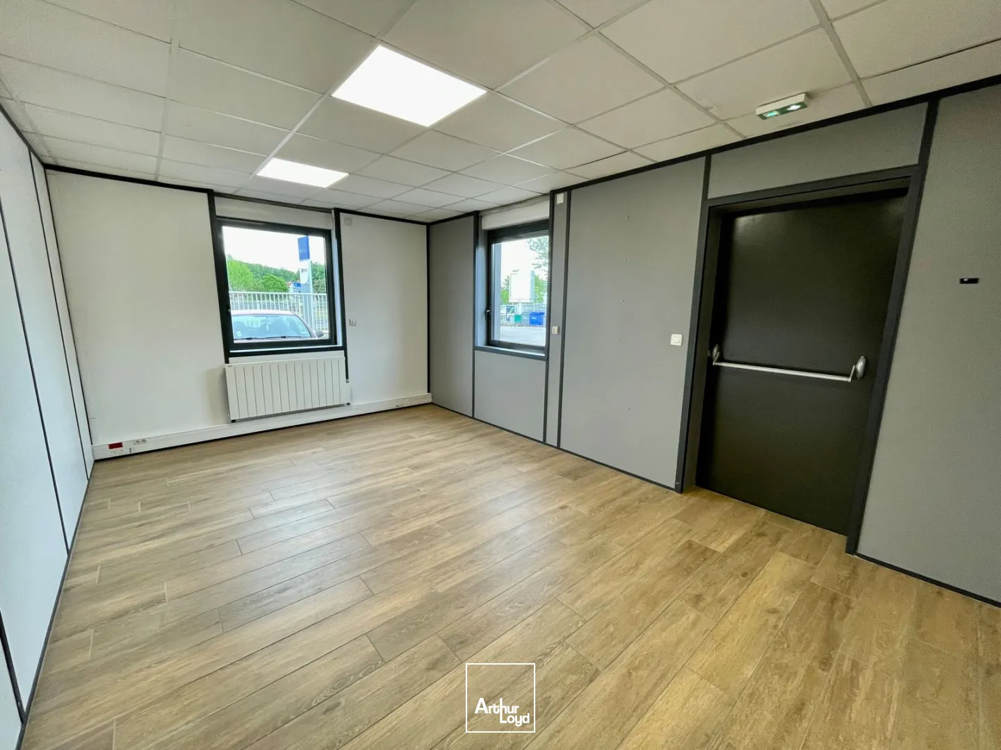 Locaux d'activité & Entrepôts - Location - LE GRAND QUEVILLY - 76120 - 95-364 - 7780465