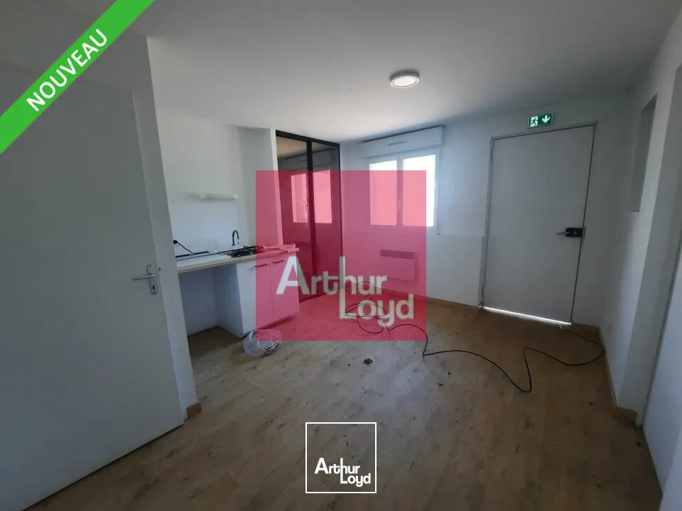 Locaux d'activité & Entrepôts - Location - AUBIÈRE - 63170 - 300-300 - 7782101