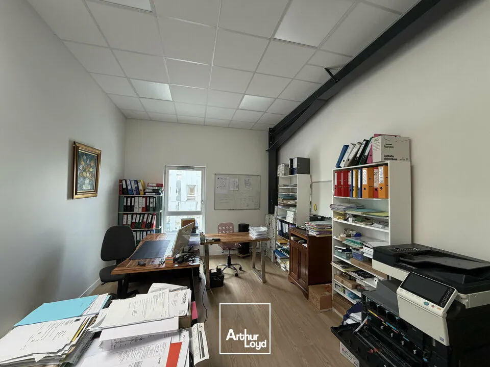 Bureaux - Vente - BIARD - 86580 - 32-32 - 7782244
