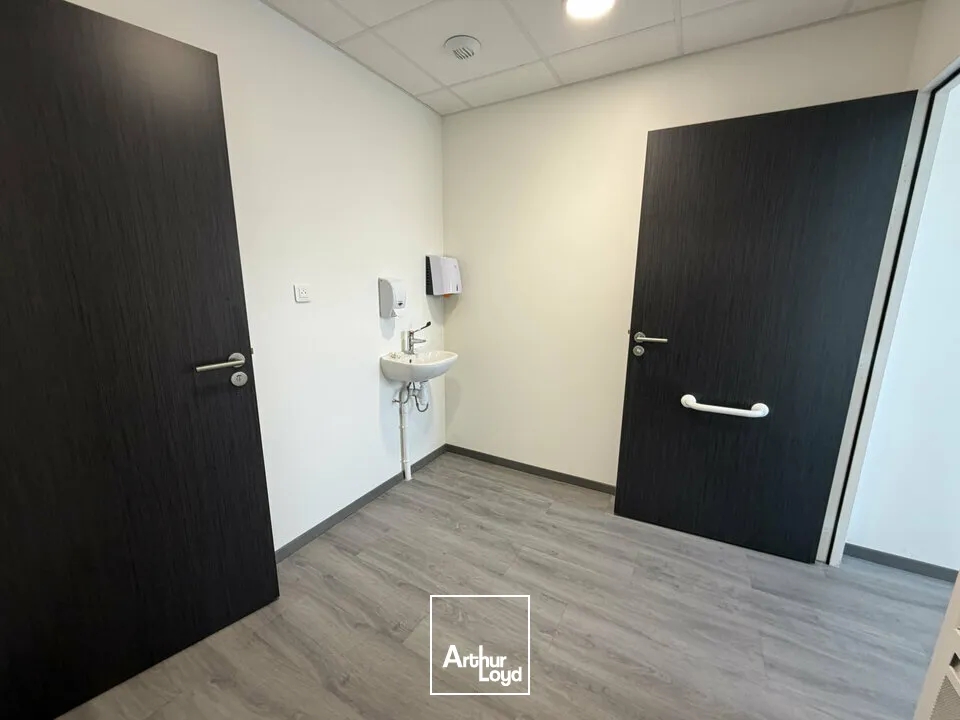 Bureaux - Vente - BIARD - 86580 - 32-32 - 7782245