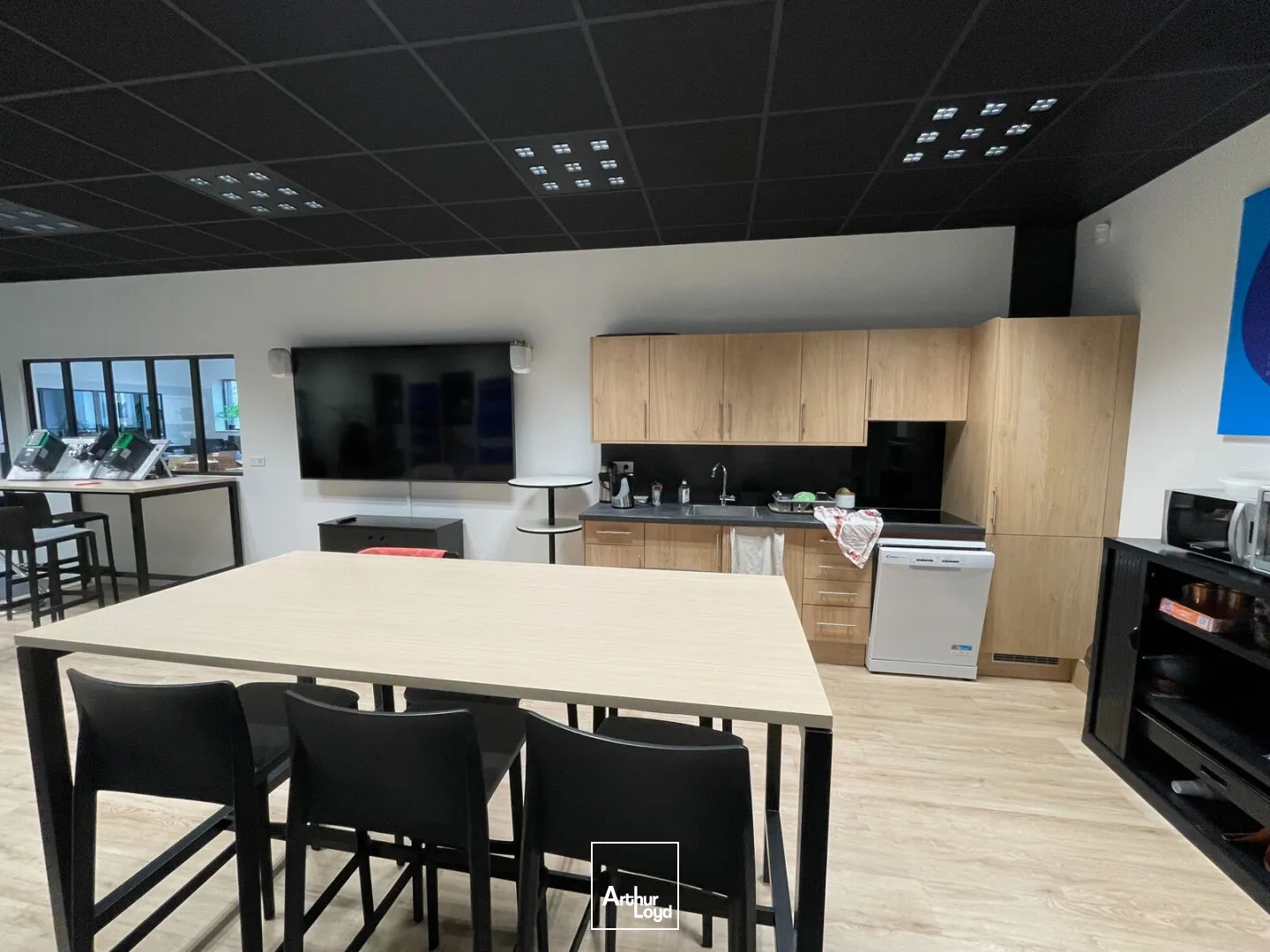 Locaux d'activité & Entrepôts - Location - VENETTE - 60280 - 135-416 - 7782325