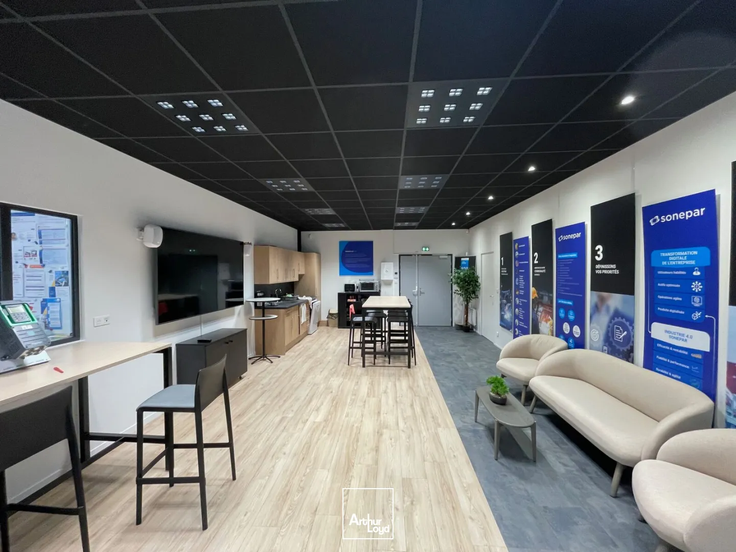 Locaux d'activité & Entrepôts - Location - VENETTE - 60280 - 135-416 - 7782326