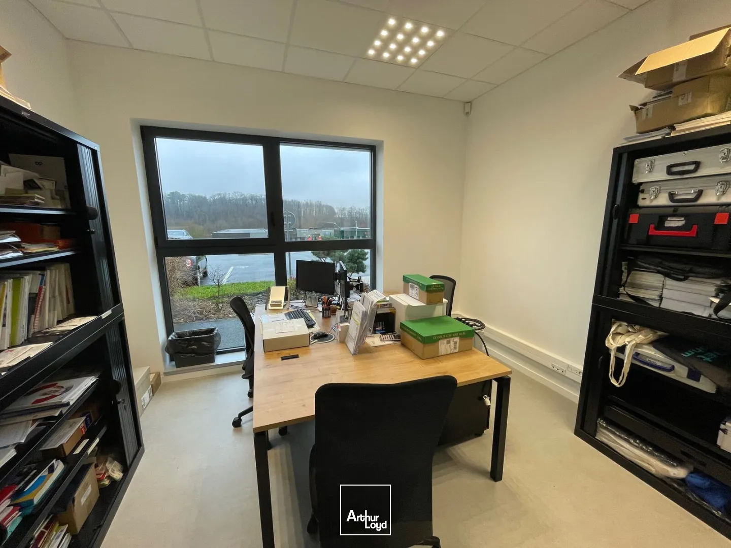 Locaux d'activité & Entrepôts - Location - VENETTE - 60280 - 135-416 - 7782323