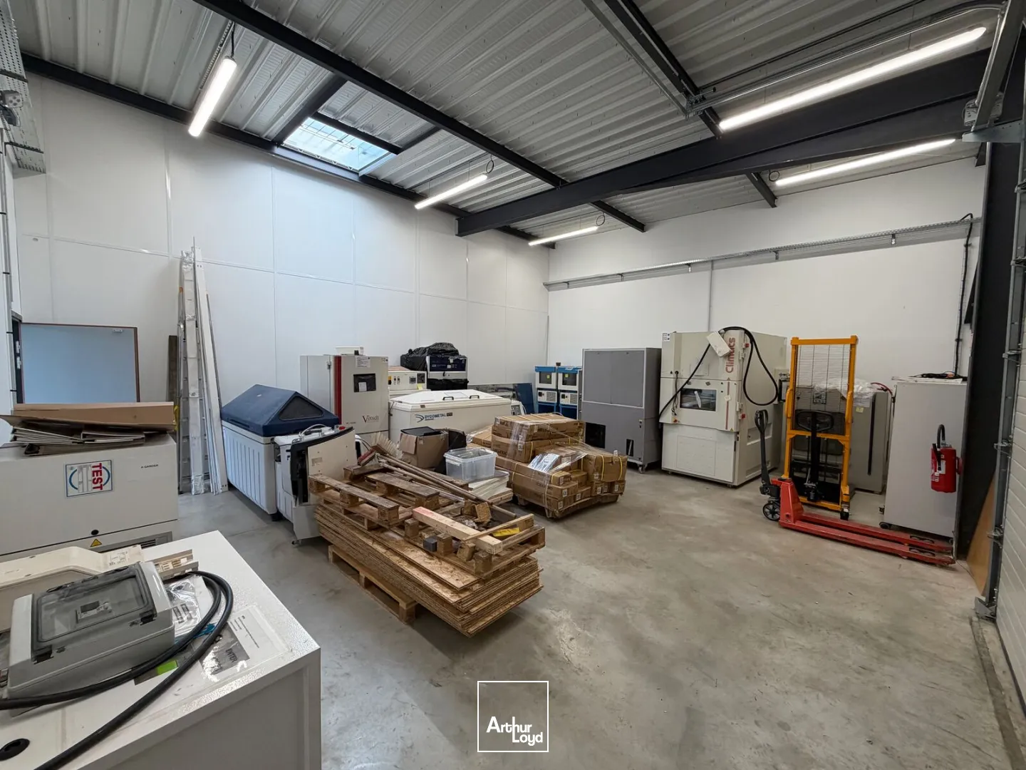 Locaux d'activité & Entrepôts - Location - VENETTE - 60280 - 281-281 - 7782335