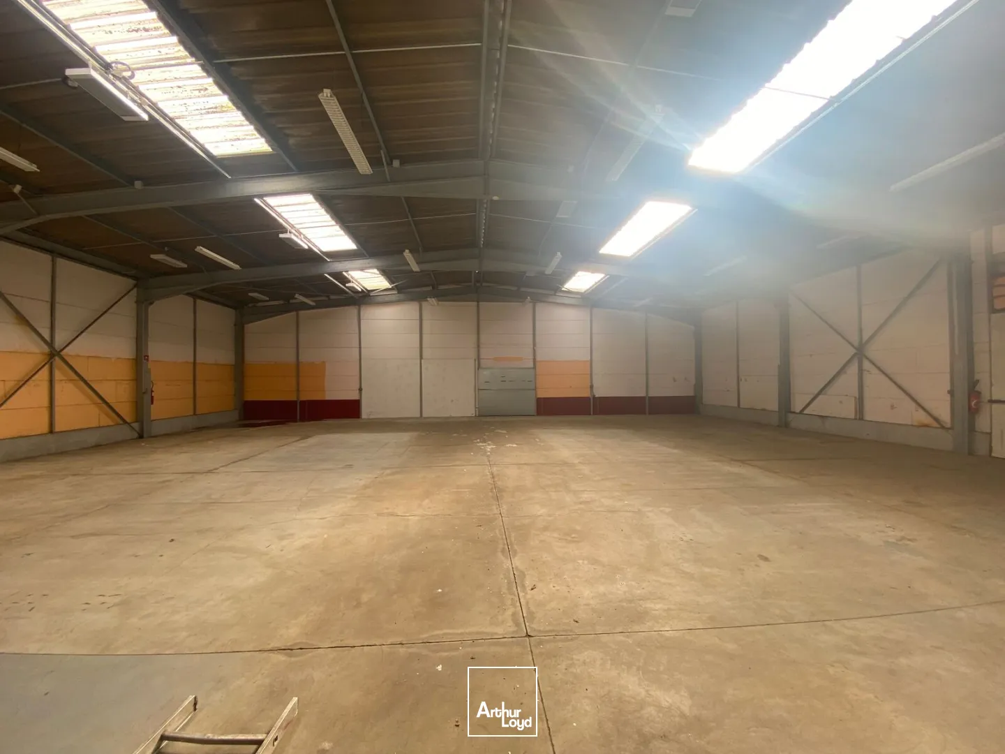 Locaux d'activité & Entrepôts - Location - LARMOR PLAGE - 56260 - 400-400 - 7782632