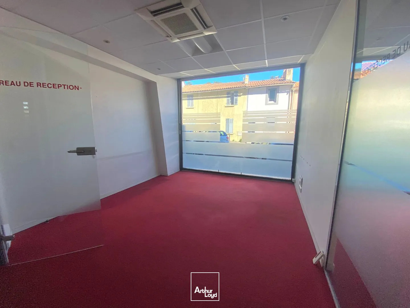 Locaux commerciaux - Location - MARSEILLE - 13012 - 264.5-264.5 - 7782767