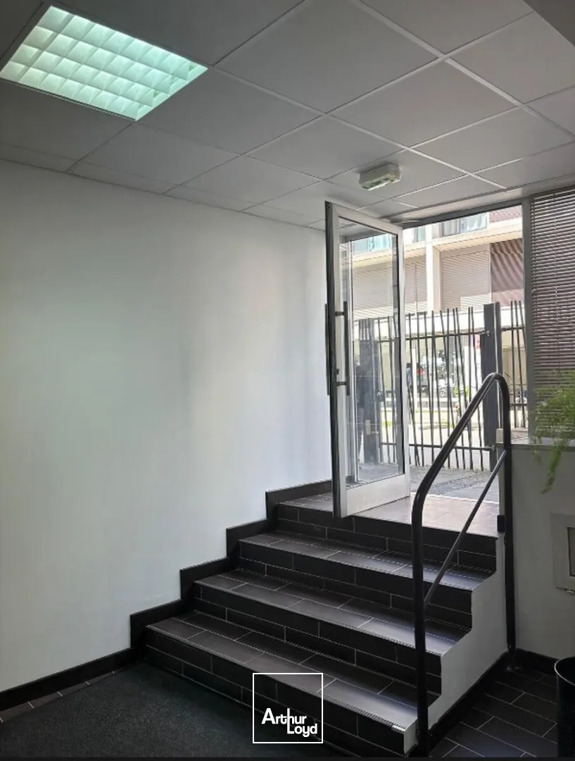 Bureaux - Vente - PARIS - 75020 - 240-240 - 7782779