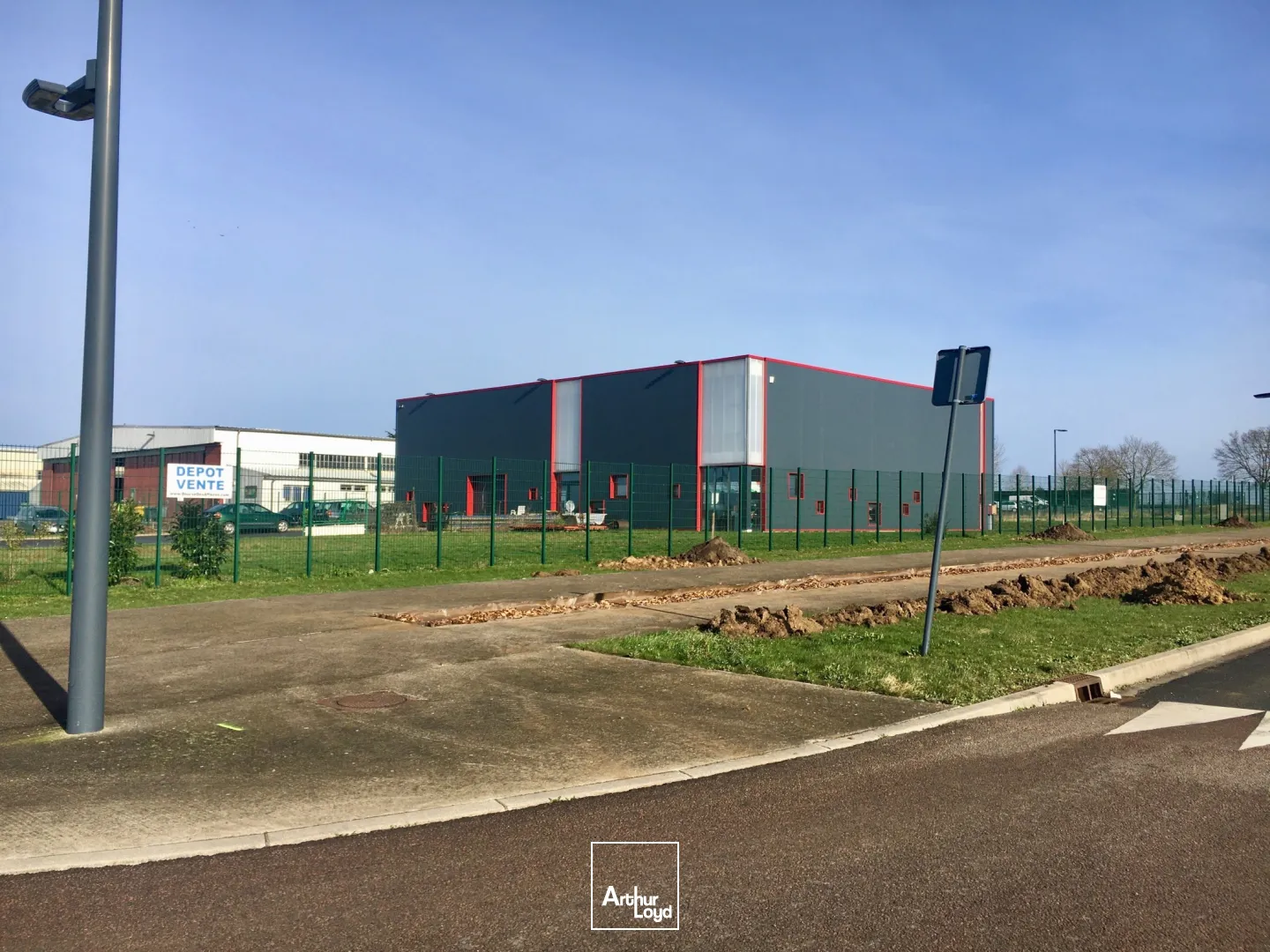 Bureaux - Location - MARGNY LES COMPIEGNE - 60280 - 14.88-30.36 - 7783514