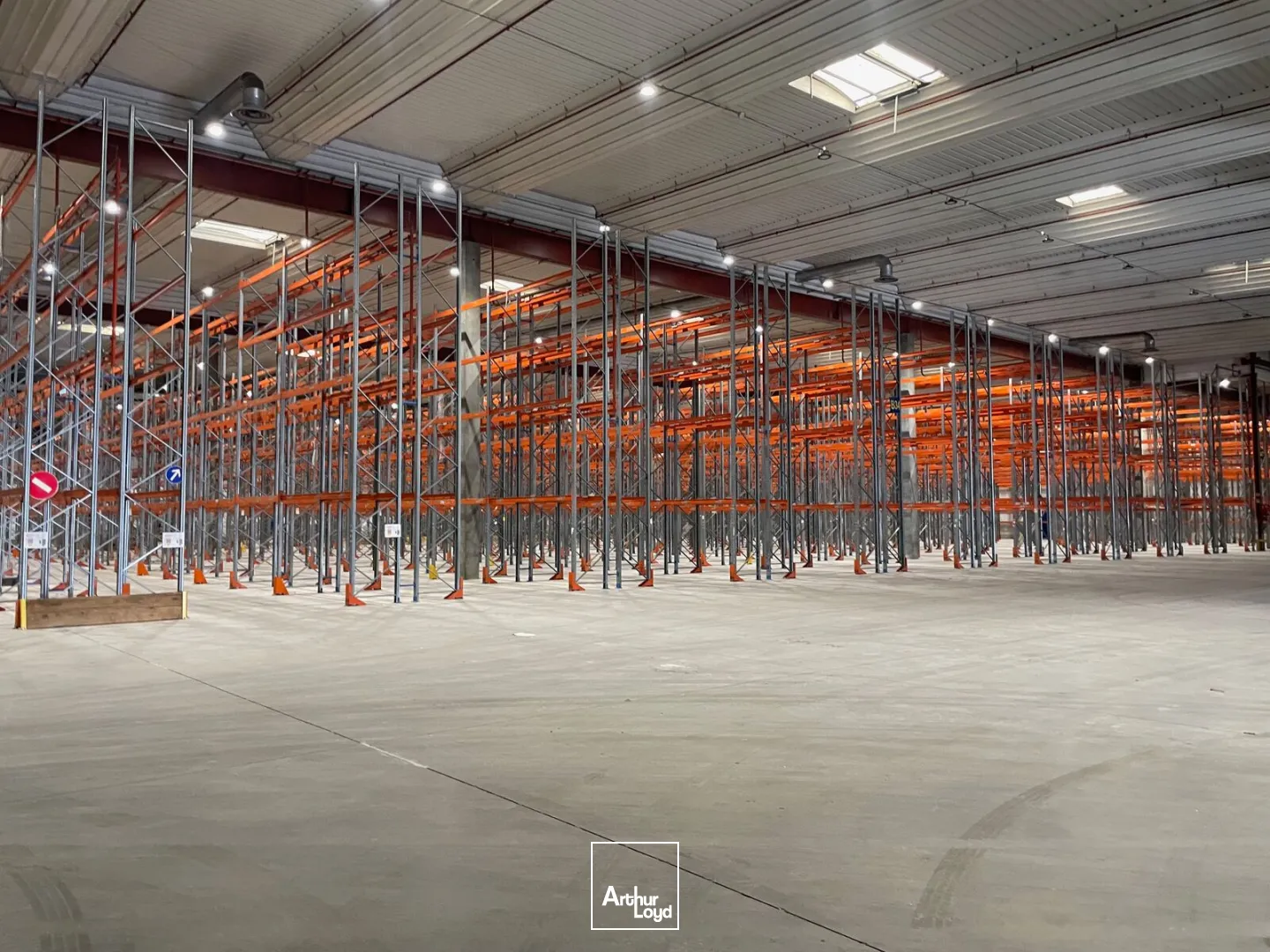 Locaux d'activité & Entrepôts - Location - LE MEUX - 60880 - 7264-16895 - 7783524