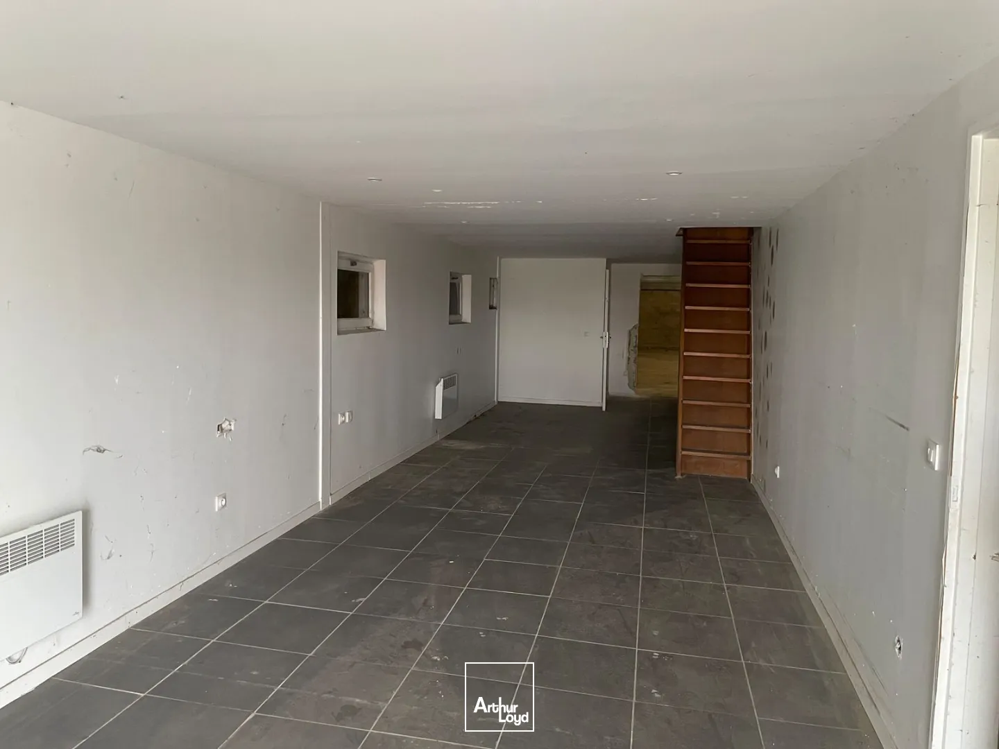 Locaux d'activité & Entrepôts - Location - CANLY - 60680 - 360-360 - 7783541