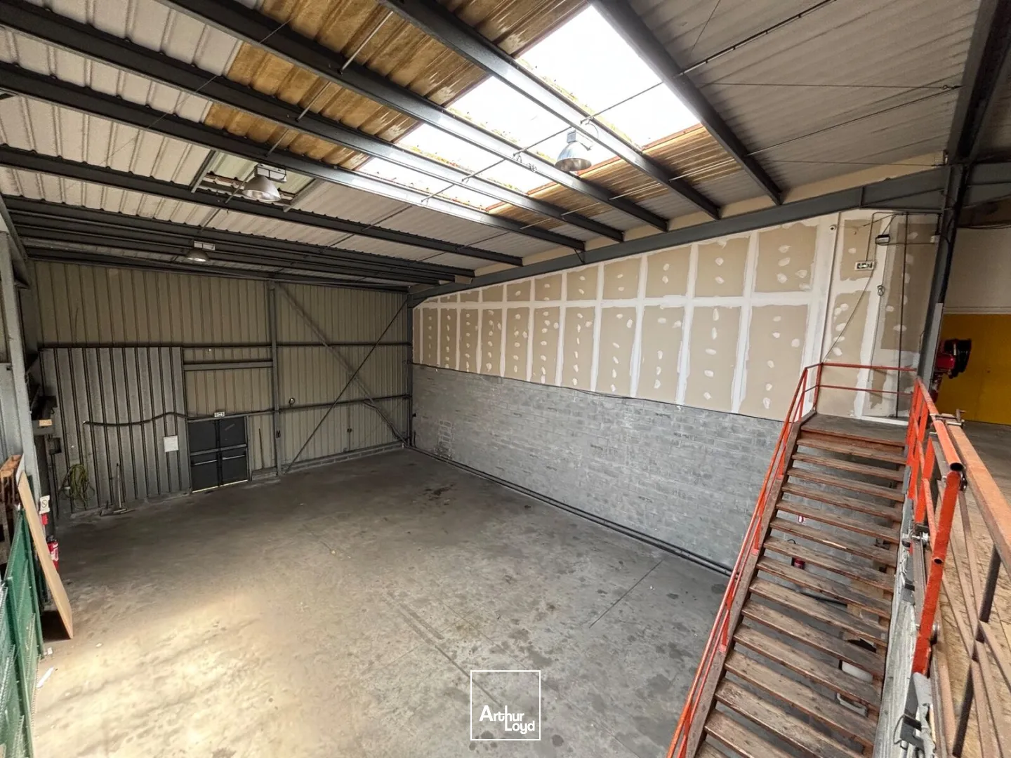 Locaux d'activité & Entrepôts - Location - ROUEN - 76000 - 819-819 - 7783614