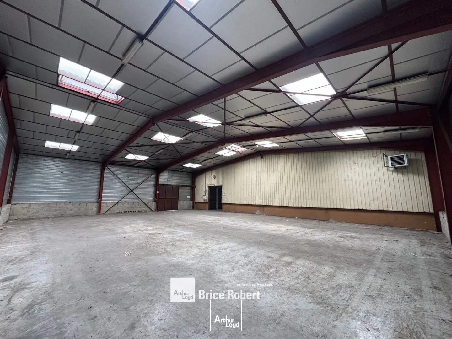 Locaux d'activité & Entrepôts - Location - CHASSIEU - 69680 - 1400-1400 - 7784035