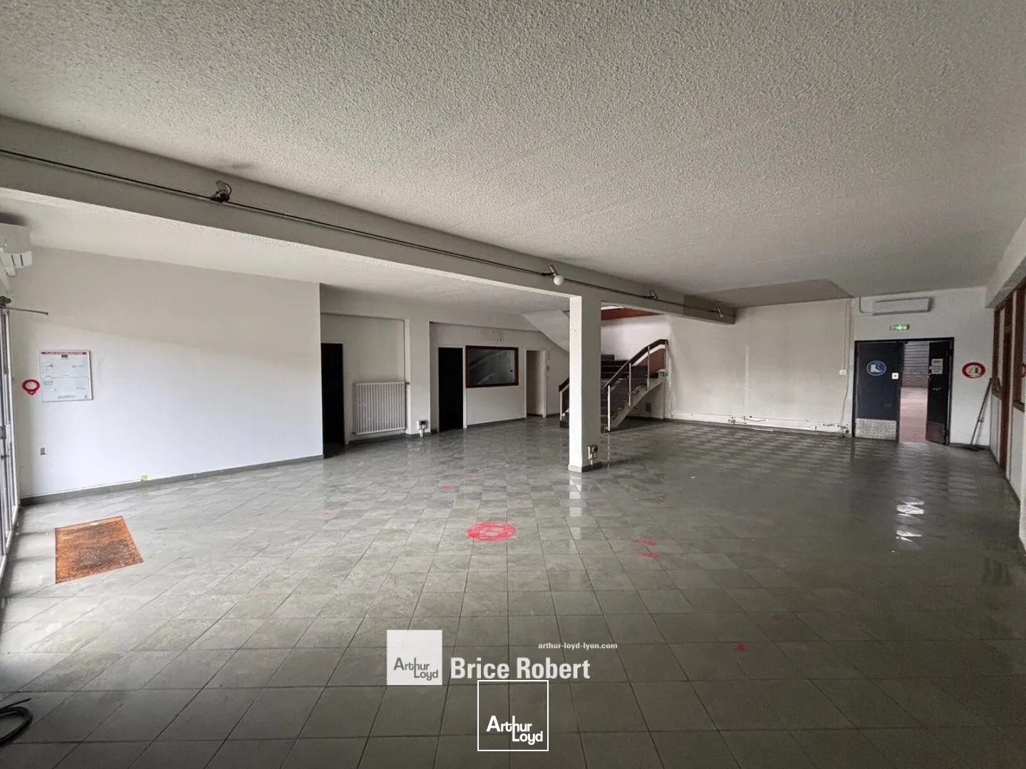 Locaux d'activité & Entrepôts - Location - CHASSIEU - 69680 - 1400-1400 - 7784038