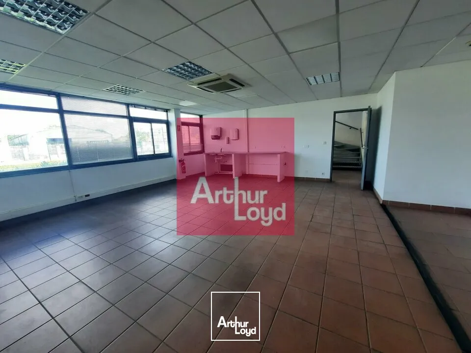 Locaux d'activité & Entrepôts - Location - CLERMONT FERRAND - 63100 - 2364-2364 - 7784164