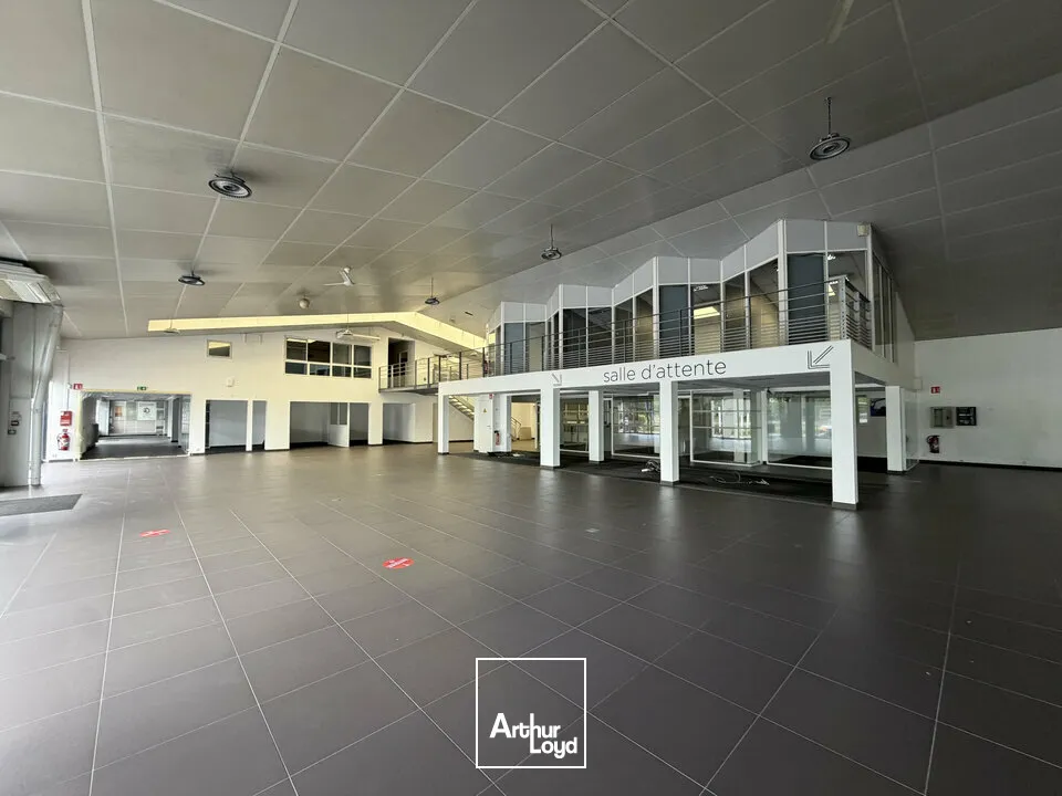 Locaux commerciaux - Vente - CHÂTELLERAULT - 86100 - 697-1614 - 7784234