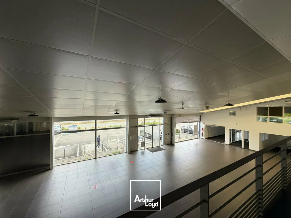 Locaux commerciaux - Vente - CHÂTELLERAULT - 86100 - 697-1614 - 7784235