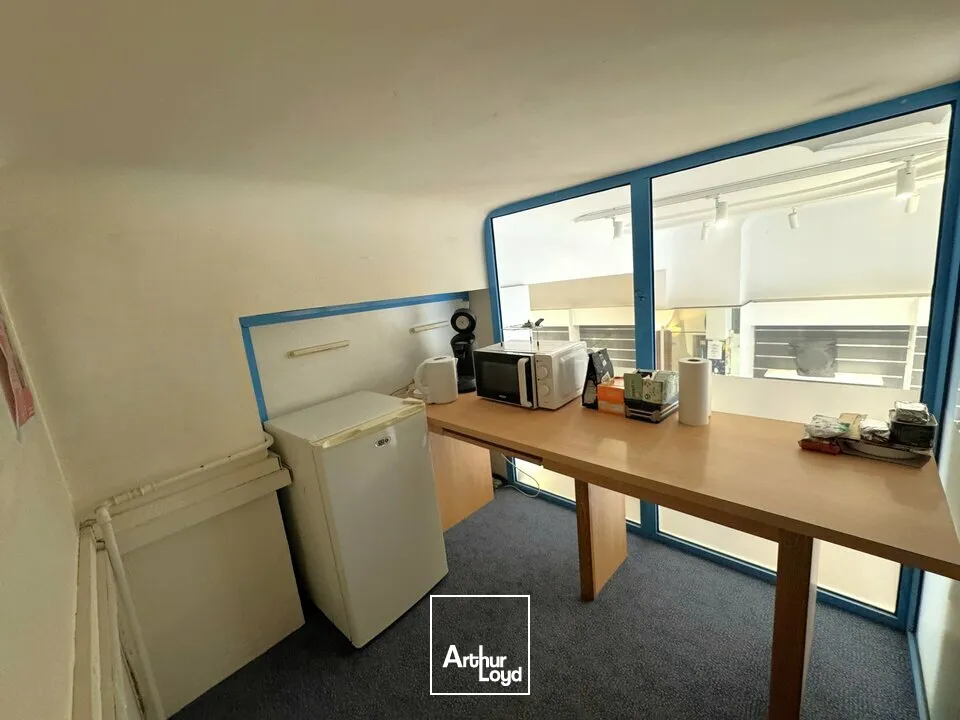 Locaux commerciaux - Location - TOURS - 37000 - 67.68-67.68 - 7784270