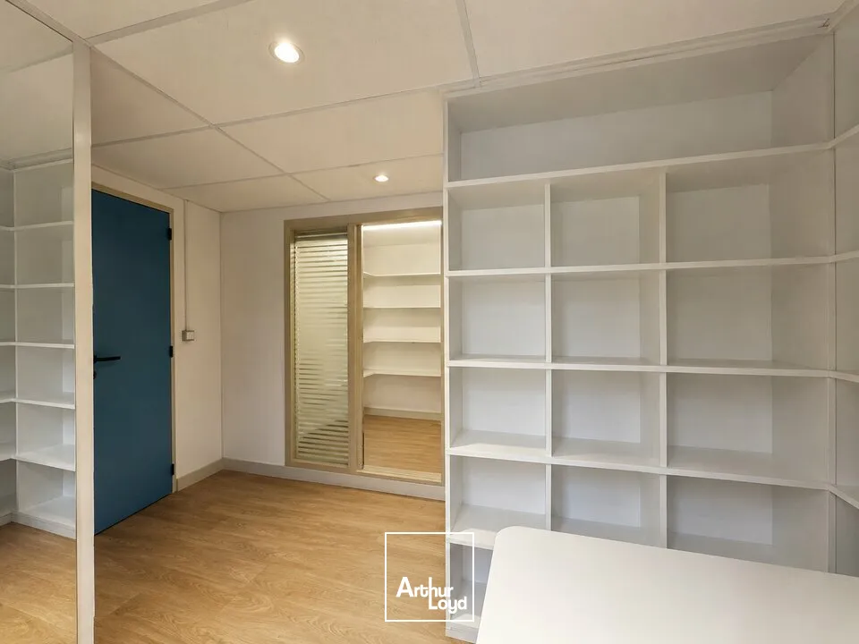 Locaux commerciaux - Location - TOURS - 37000 - 67.68-67.68 - 7784268