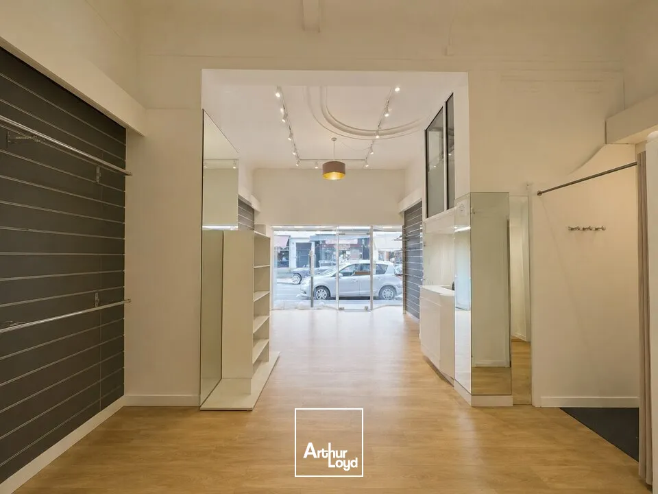 Locaux commerciaux - Location - TOURS - 37000 - 67.68-67.68 - 7784269