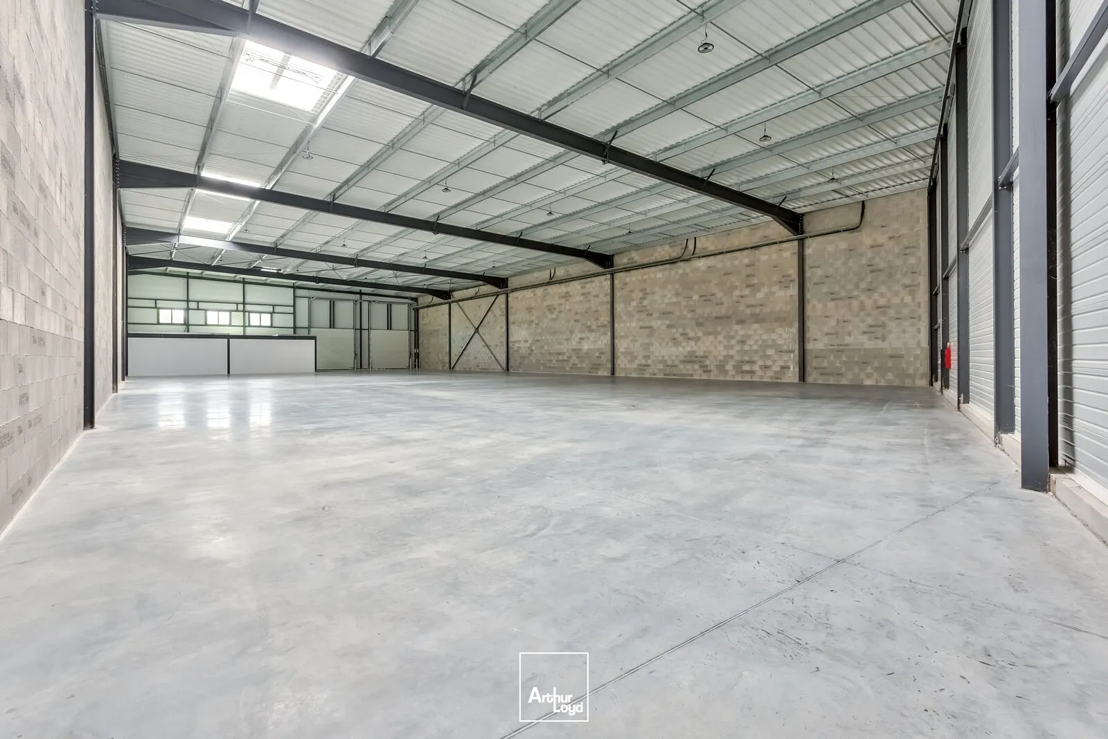 Locaux d'activité & Entrepôts - Location - AMBARES ET LAGRAVE - 33440 - 3498-3498 - 7784397
