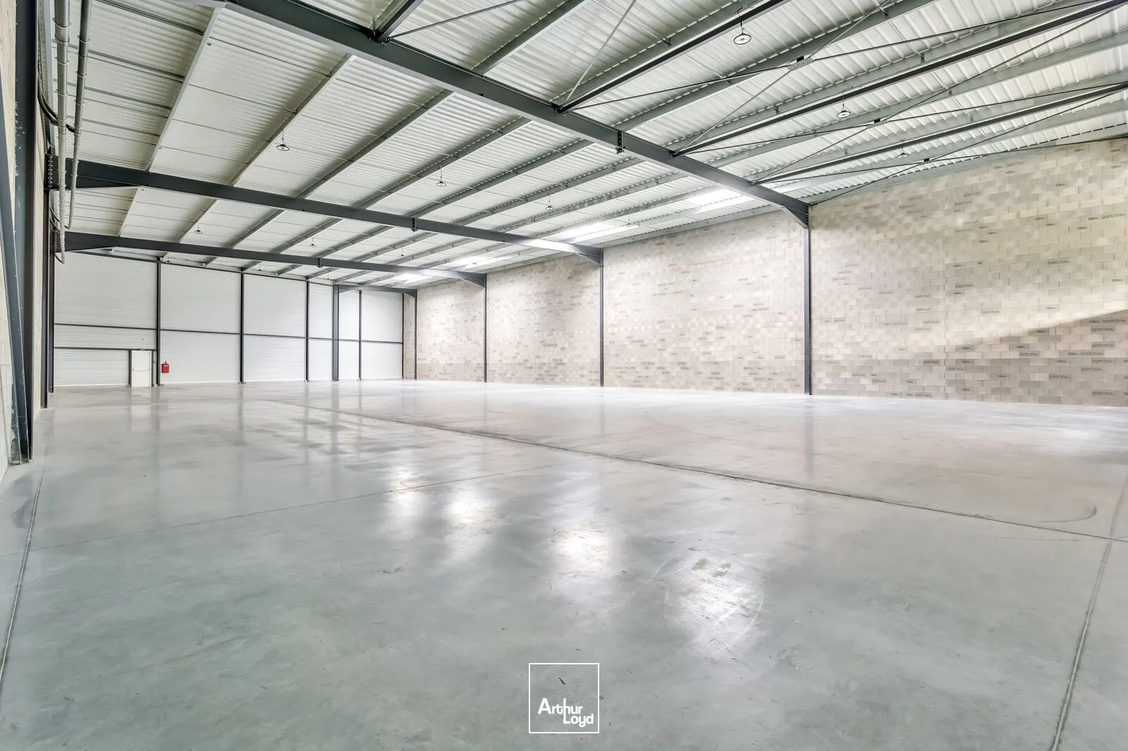 Locaux d'activité & Entrepôts - Location - AMBARES ET LAGRAVE - 33440 - 3498-3498 - 7784399