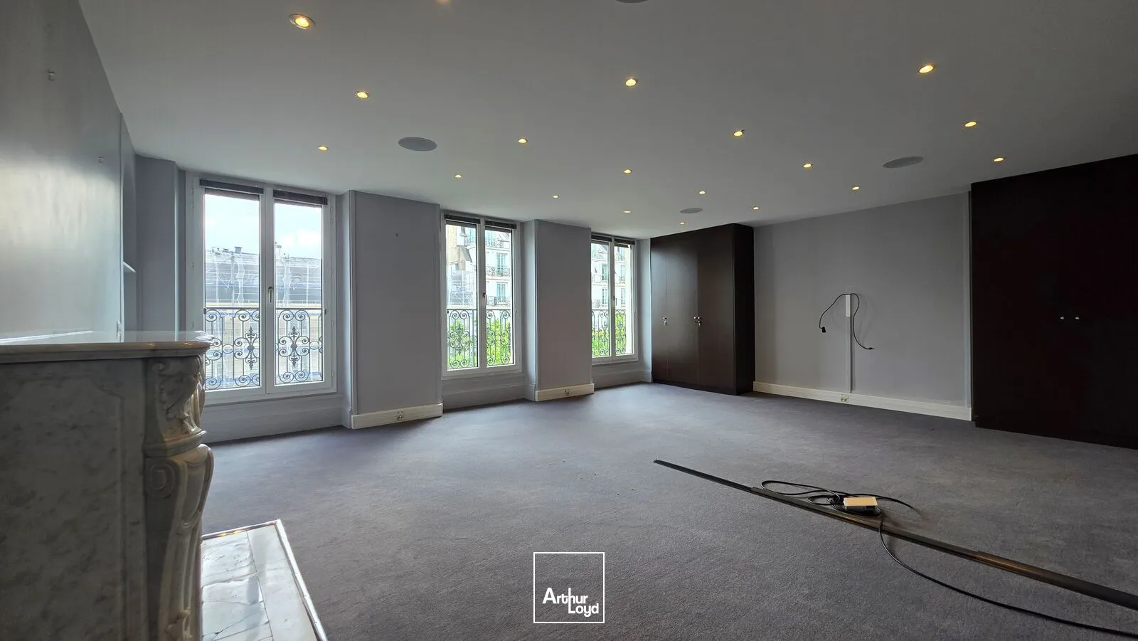 Bureaux - Location - PARIS - 75008 - 236-236 - 7784551