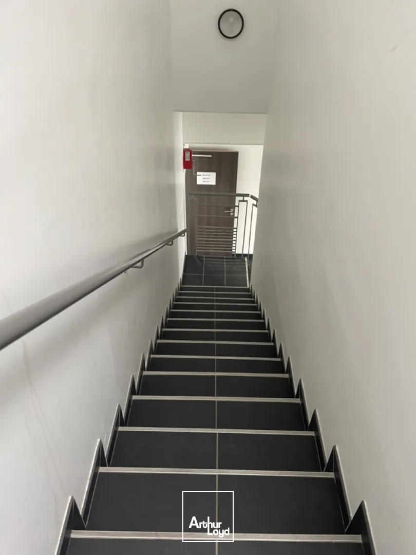 Locaux d'activité & Entrepôts - Location - SAINT ETIENNE DE MONTLUC - 44360 - 366-366 - 7784597