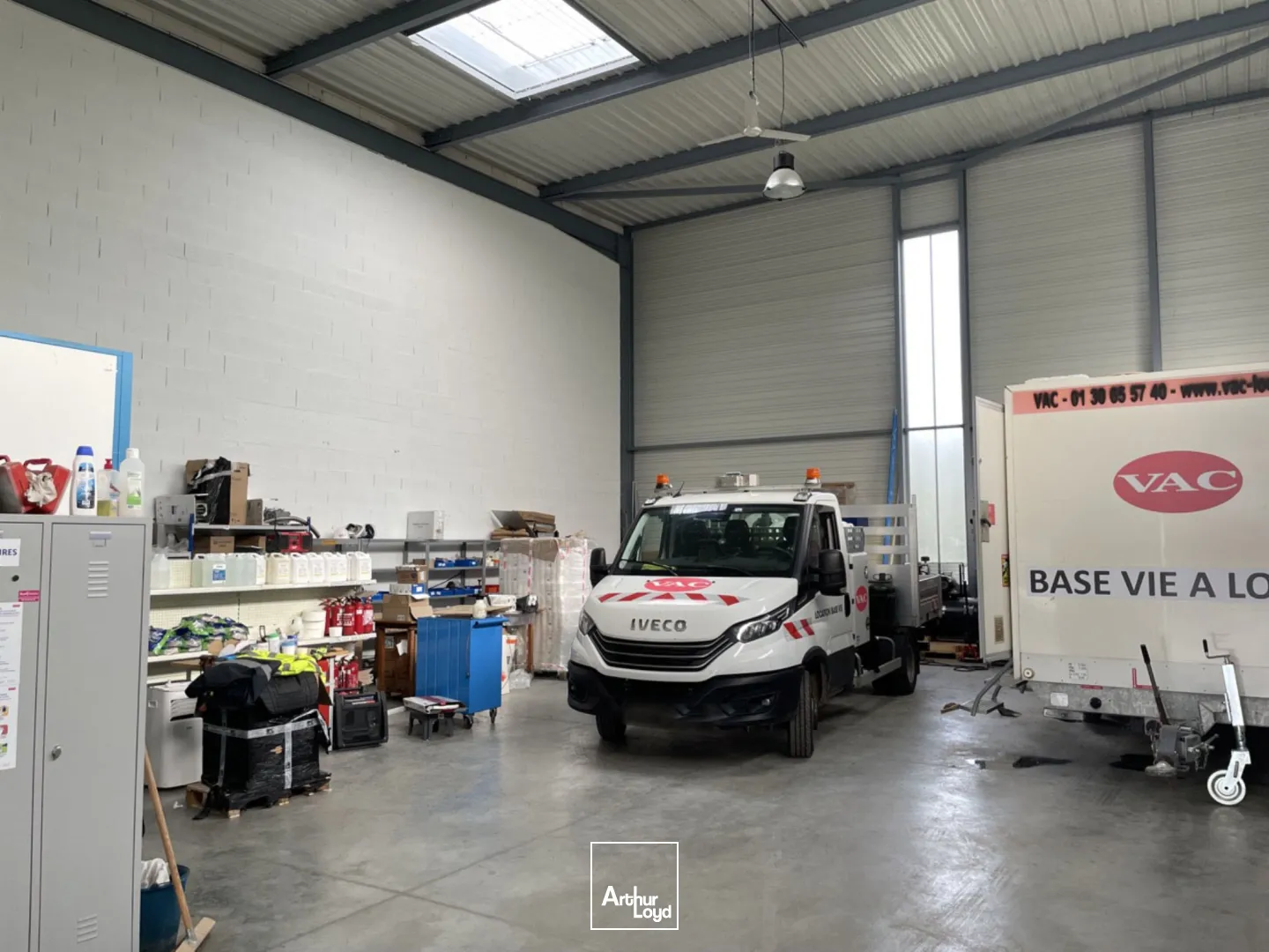 Locaux d'activité & Entrepôts - Location - SAINT ETIENNE DE MONTLUC - 44360 - 366-366 - 7784590
