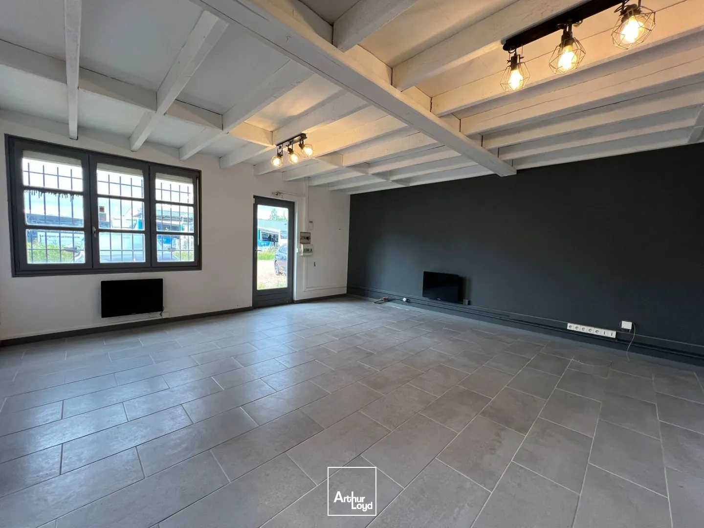 Locaux d'activité & Entrepôts - Vente - ROANNE - 42300 - 531-531 - 7784805