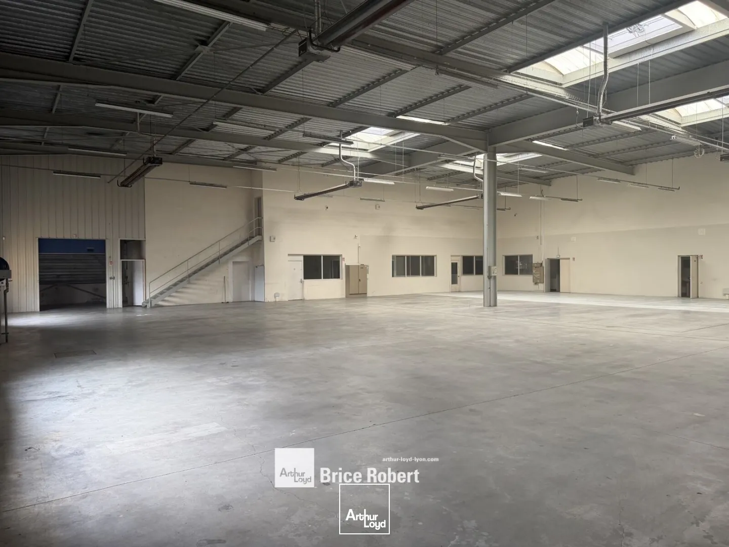 Locaux d'activité & Entrepôts - Location - CHASSIEU - 69680 - 1290-1290 - 7784882