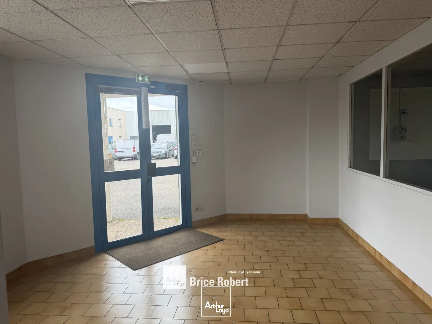 Locaux d'activité & Entrepôts - Location - CHASSIEU - 69680 - 1290-1290 - 7784883