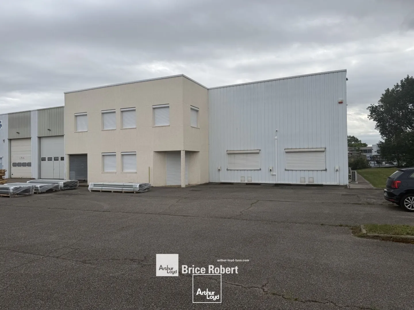 Locaux d'activité & Entrepôts - Location - CHASSIEU - 69680 - 1290-1290 - 7784888