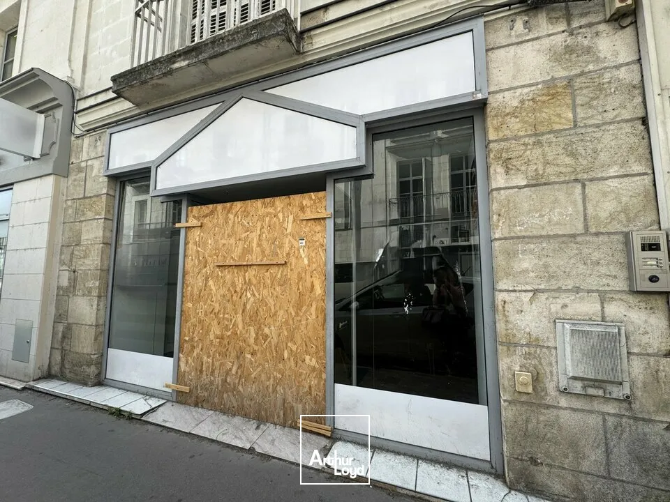 Locaux commerciaux - Location - TOURS - 37000 - 63-63 - 7785160