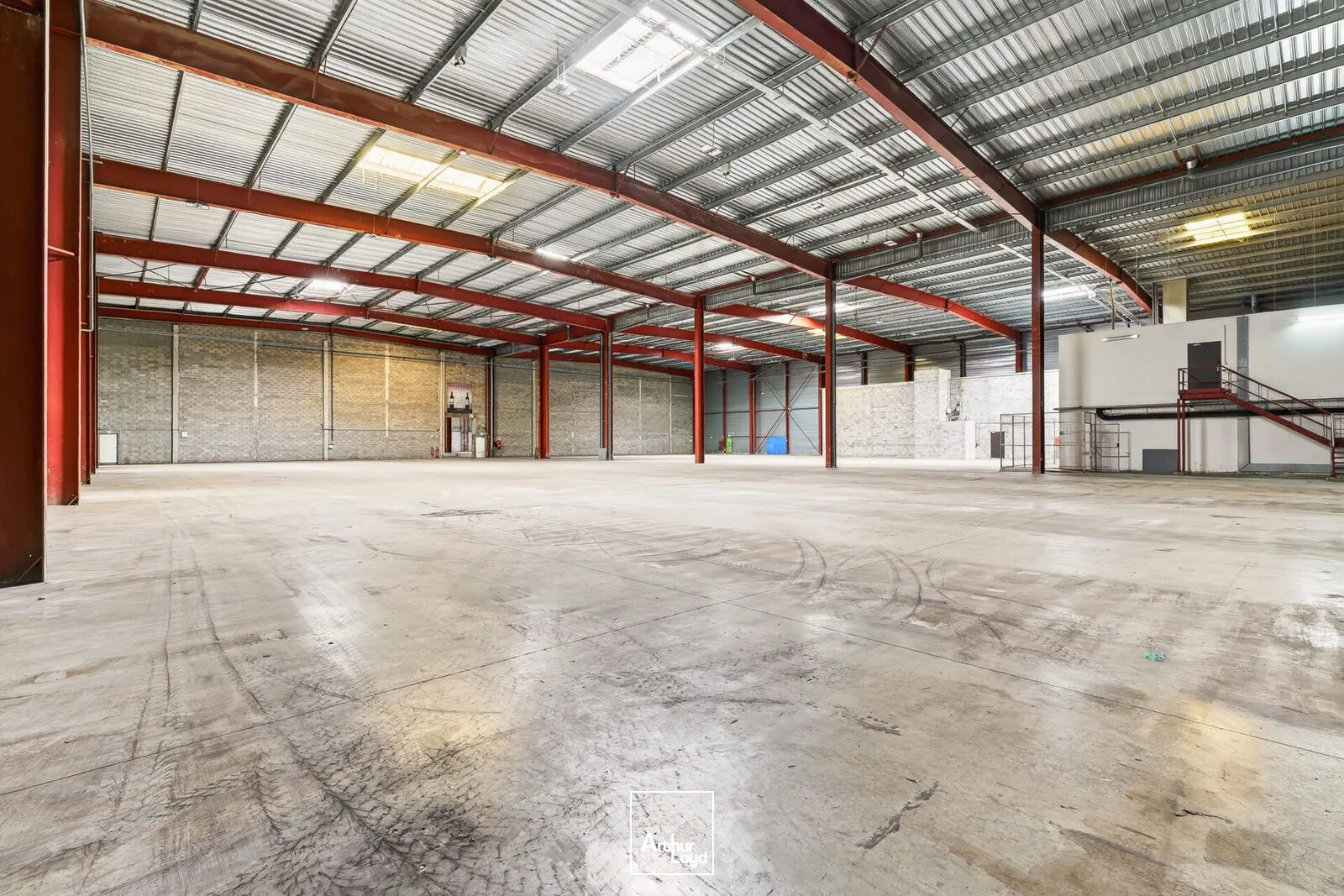 Locaux d'activité & Entrepôts - Location - AMBARES ET LAGRAVE - 33440 - 13664-13664 - 7785492