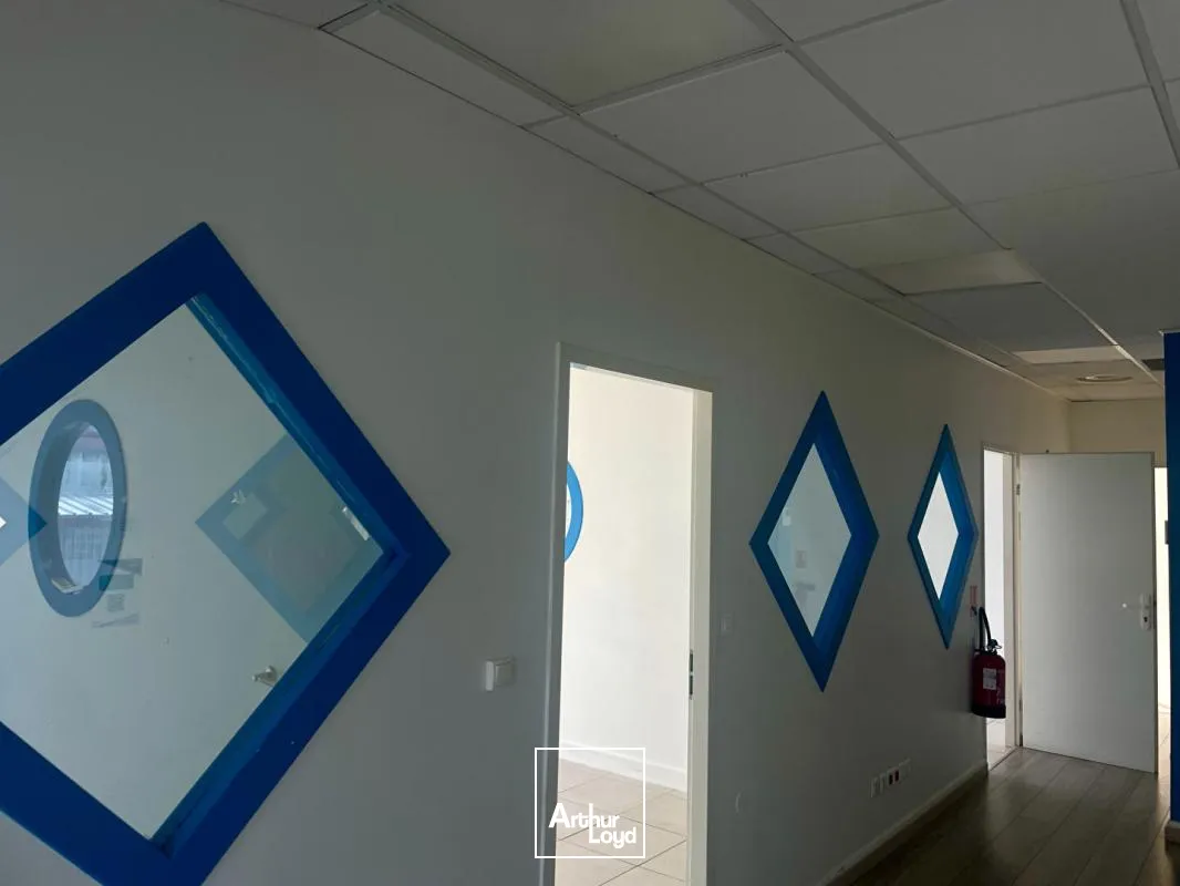 Bureaux - Location - Baie Mahault - 97122 - 0-0 - 7785976
